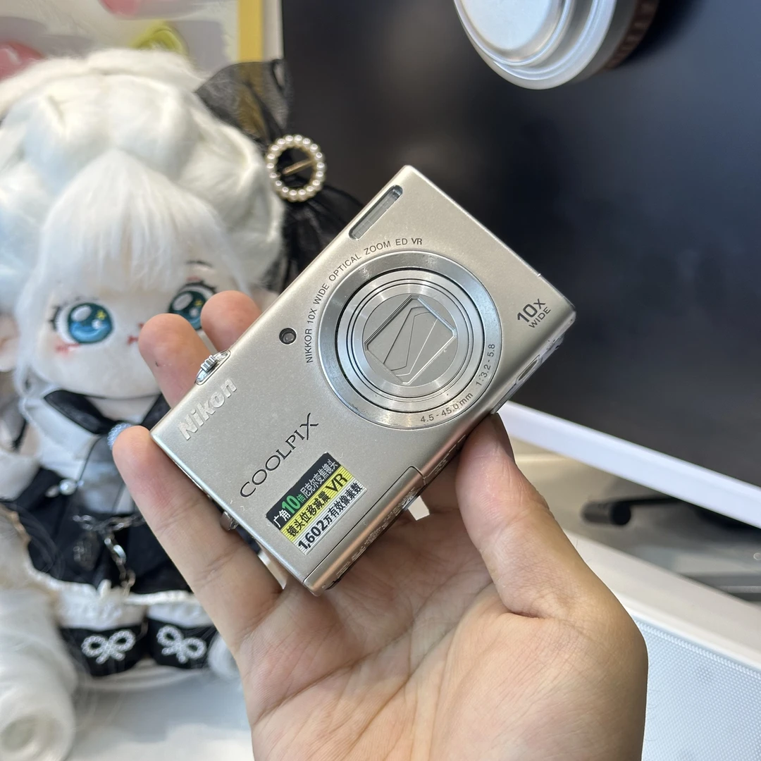9新 Nikon/尼康 尼康s6200 1600万像素色彩感好小长焦数码相机