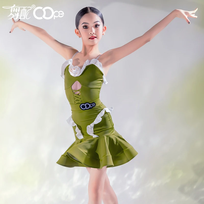 OOPE舞配舞服夏季新款拉丁舞绿花边吊带套装----WL41189