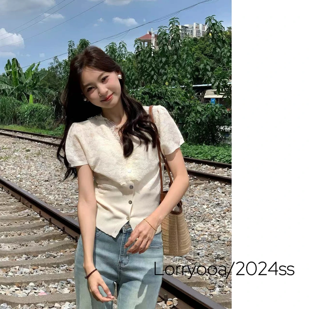 破价！现货在仓【甜美气质】蕾丝针织衫上衣短款百搭-LY031