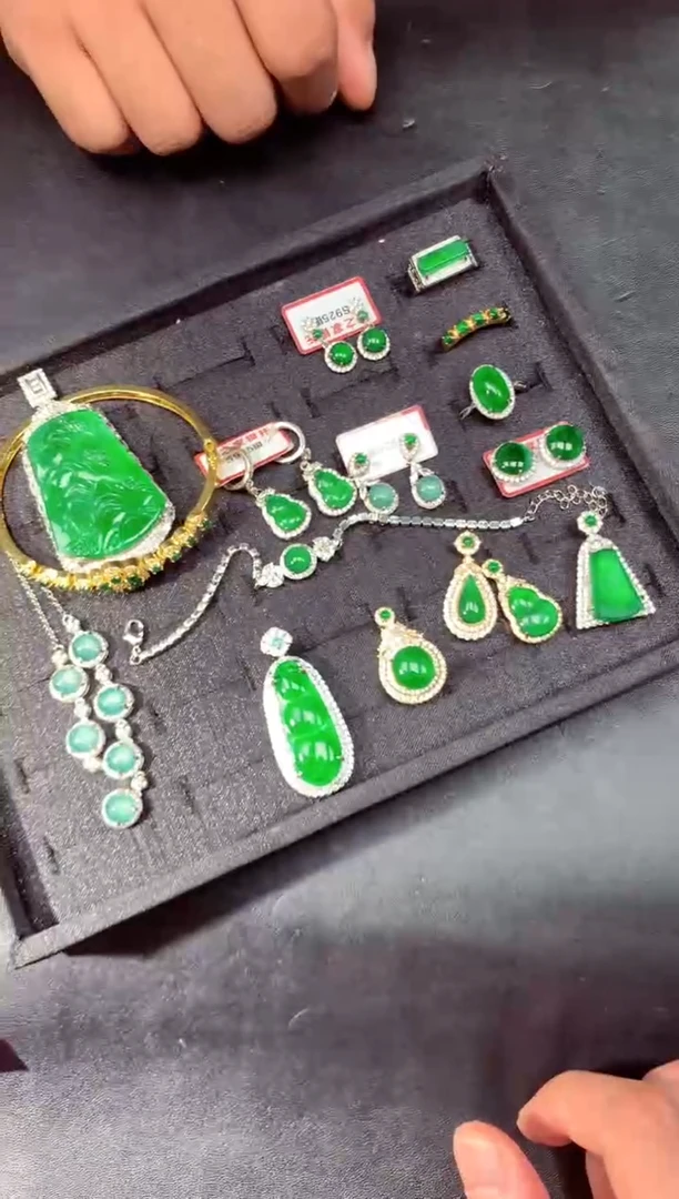【闪购商品】定制翡翠未镶嵌N多样性发货拍一发一37