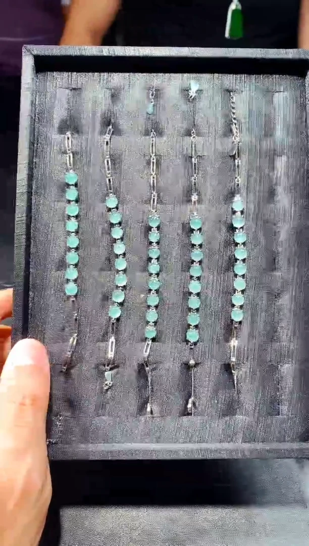 【闪购商品】定制翡翠未镶嵌W多样性发货/拍一发一0101