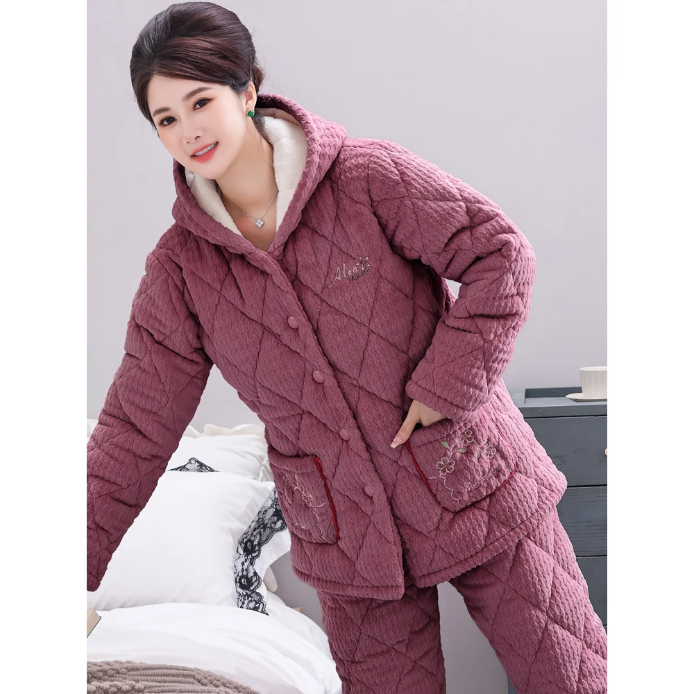 中老年睡衣女冬季加绒加厚珊瑚绒三层夹棉袄法兰绒妈妈秋冬款套装