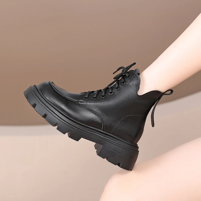 百搭马丁靴女2025新款冬季英伦风低帮加绒靴子厚底黑色短靴小码34
