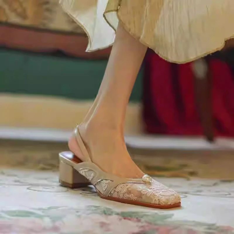蕾丝国风方头凉鞋女2025新款夏季法式百搭复古粗中跟网鞋后空单鞋