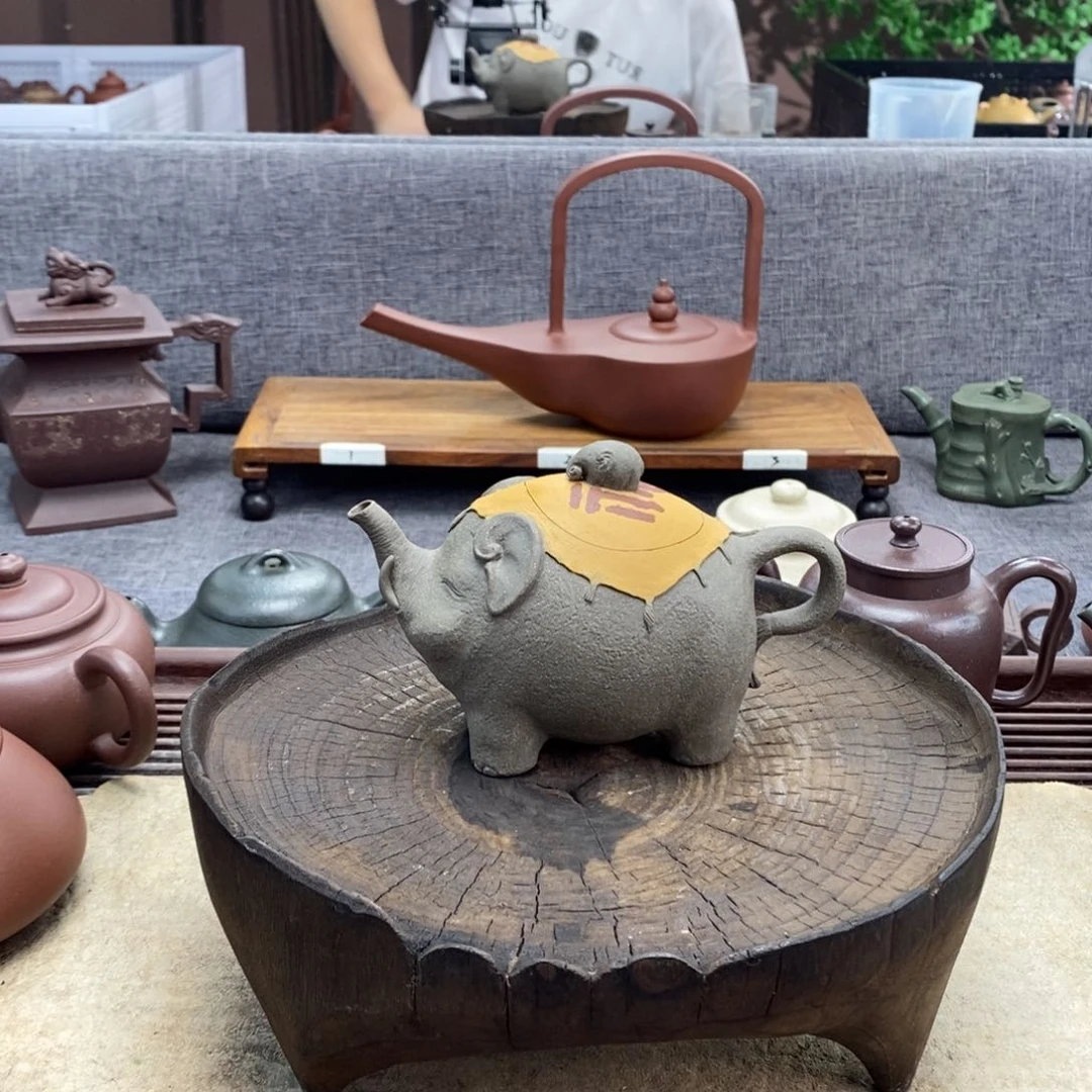 紫砂茶壶宜兴200容量艺术