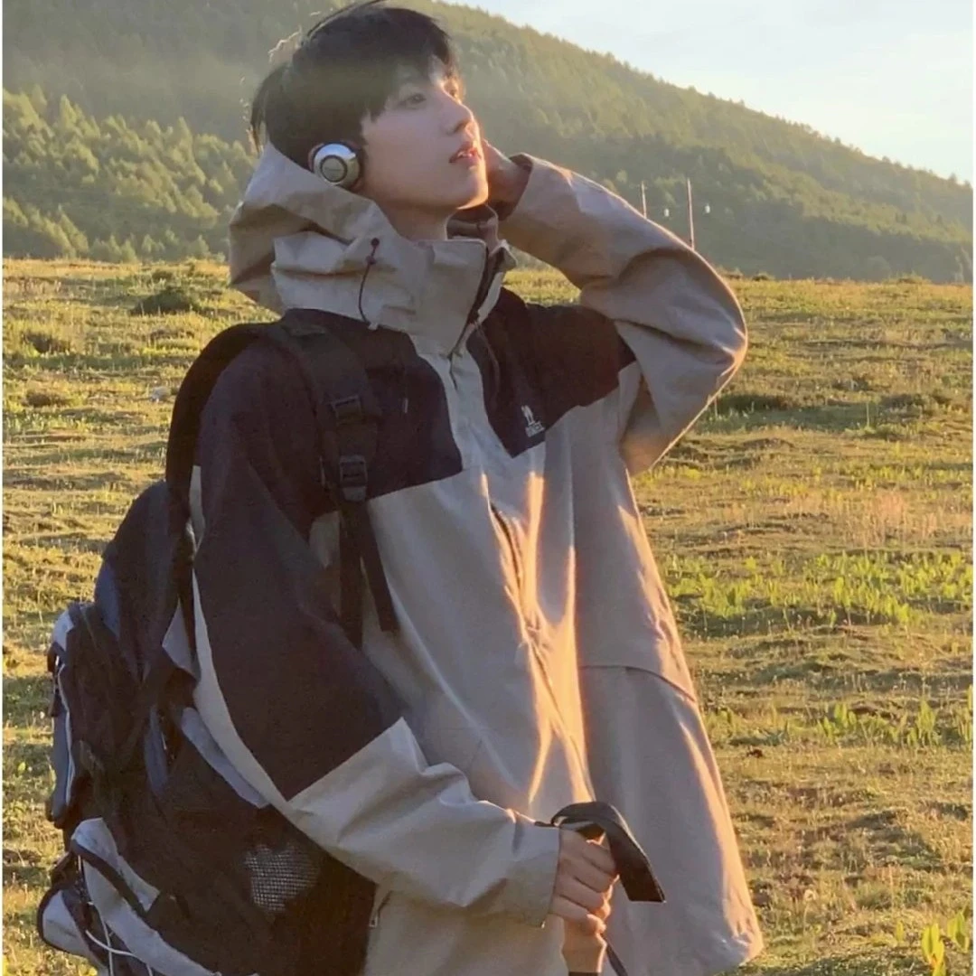 【某书爆款】骆驼情侣冲锋衣三合一防风防水透气加厚拼色A1W131118