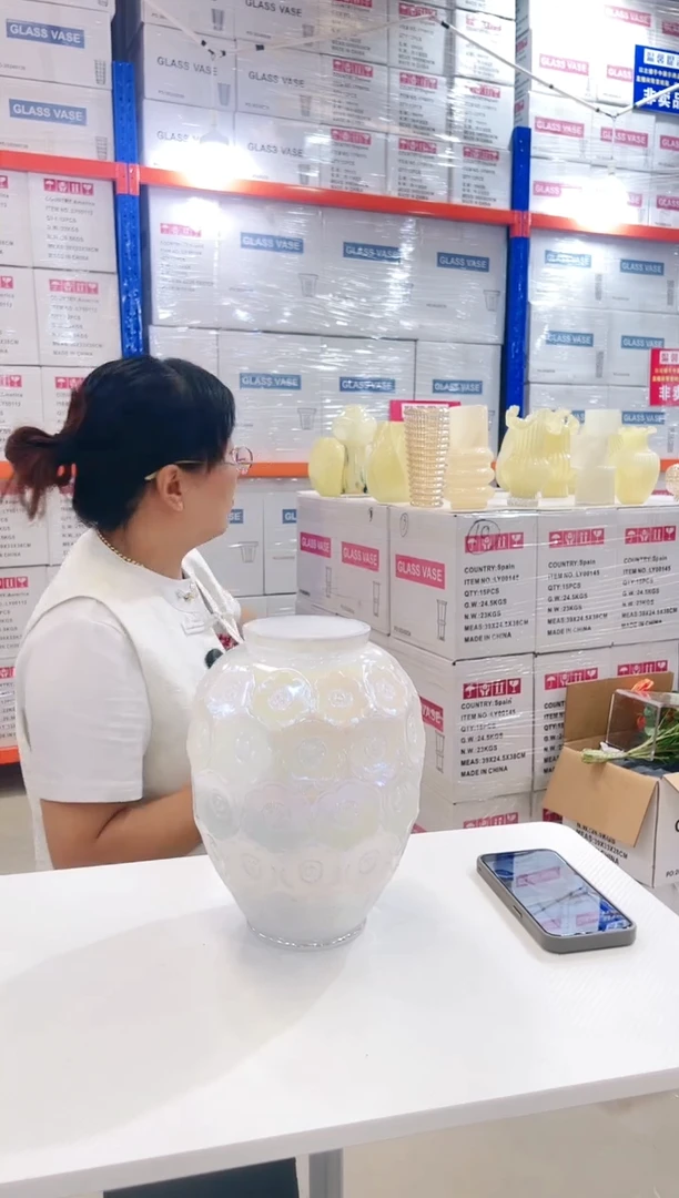 【闪购商品】白色莱利