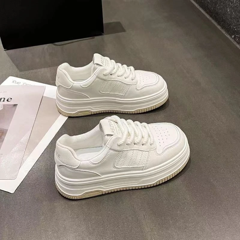 春季新款潮鞋平底时尚休闲杠杠厚底板鞋网红女款2506