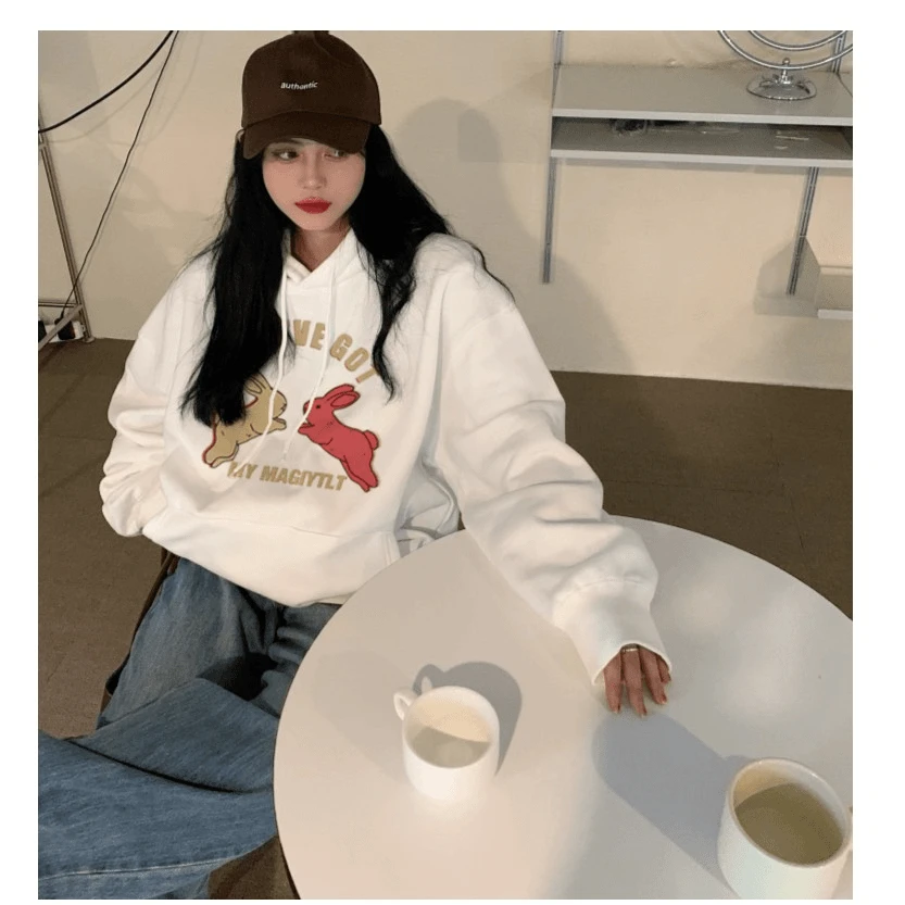法式兔兔字母情侣装秋冬连帽款卫衣2024新款很仙网卫衣款