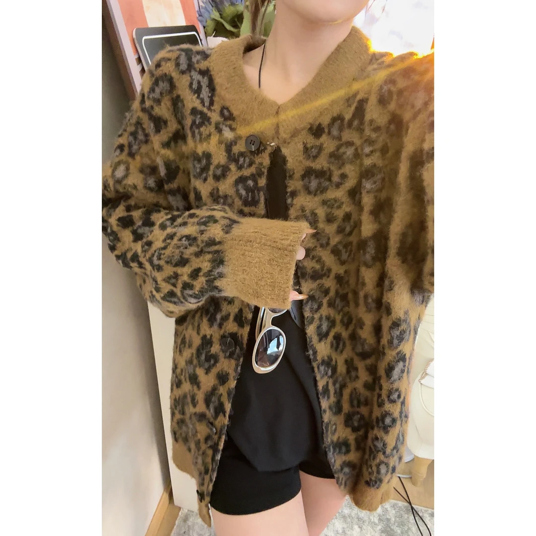 抗起球复古豹纹针织开衫女秋冬外穿时尚气质宽松毛绒百搭S1111