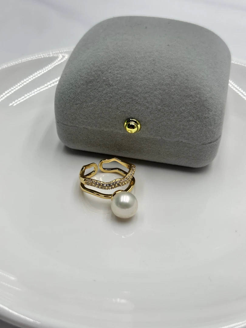 9-10mm设计款极光白珠戒指J110