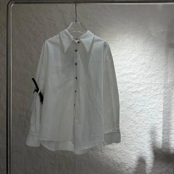 C1314S23U款设计感衣袖宽松衬衫 MK