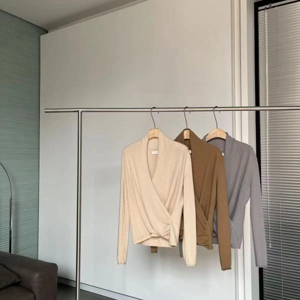 【NO退NO换】23086wc款 交叉V领别致长袖时尚收腰针织衫 棉花糖