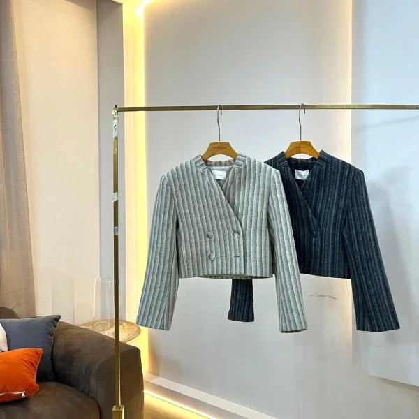 【NO退NO换】23w180款气质高级感条纹毛呢外套 棉花糖