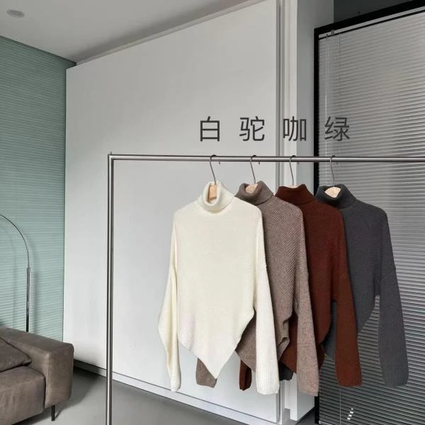 【NO退NO换】鑫燃Kiki 设计感小众不规则高领毛衣 23190WA 棉花糖