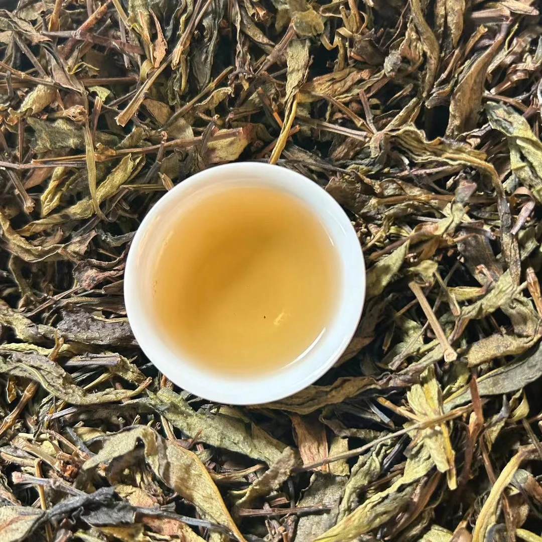 凤凰单丛茶头 高山贡香茶头 花香水甜 粗枝大叶 拍一发二到手2斤