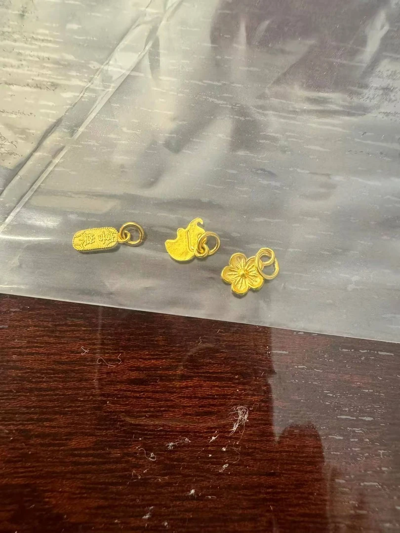 1g足金999三个小转运珠