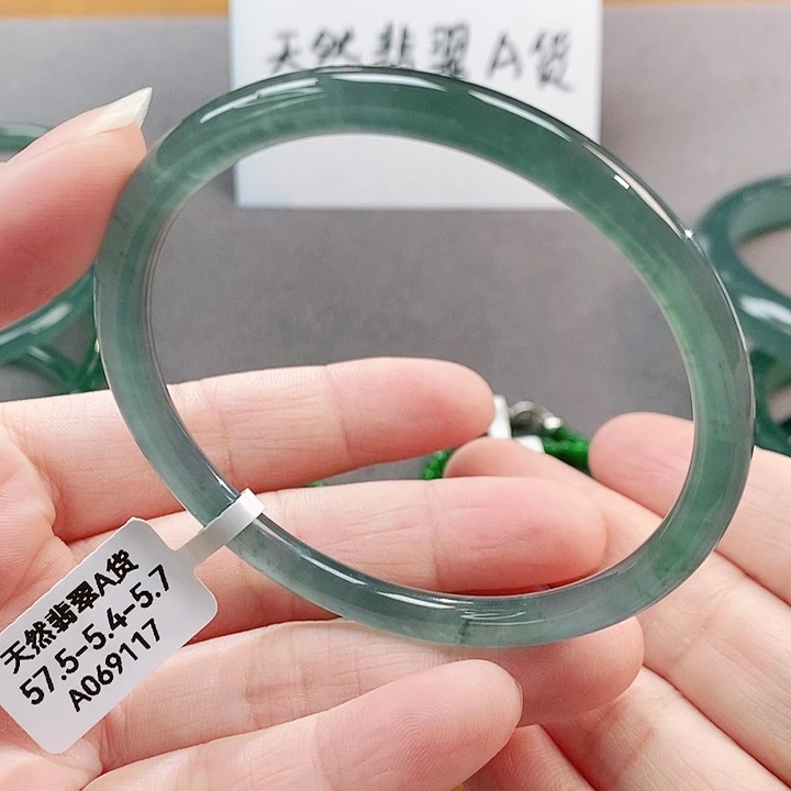 【闪购商品】翡翠手镯（圆镯）未镶嵌