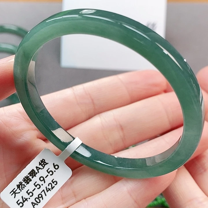 【闪购商品】翡翠手镯（圆镯）未镶嵌