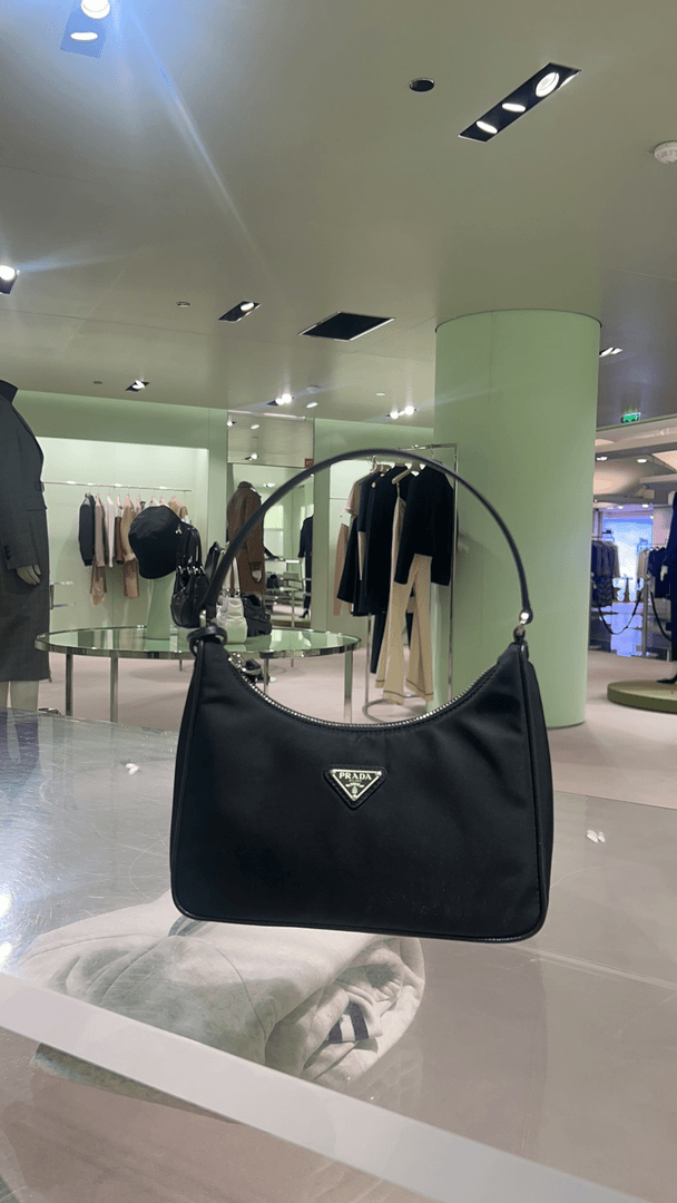 全新未使用 Prada/普拉达 普拉达腋下包