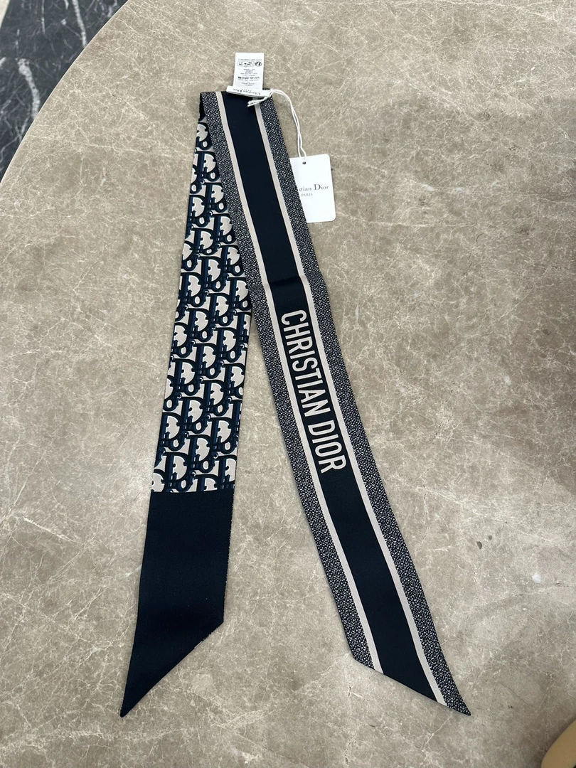 全新未使用 DIOR/迪奥 迪奥Mitzah 丝巾