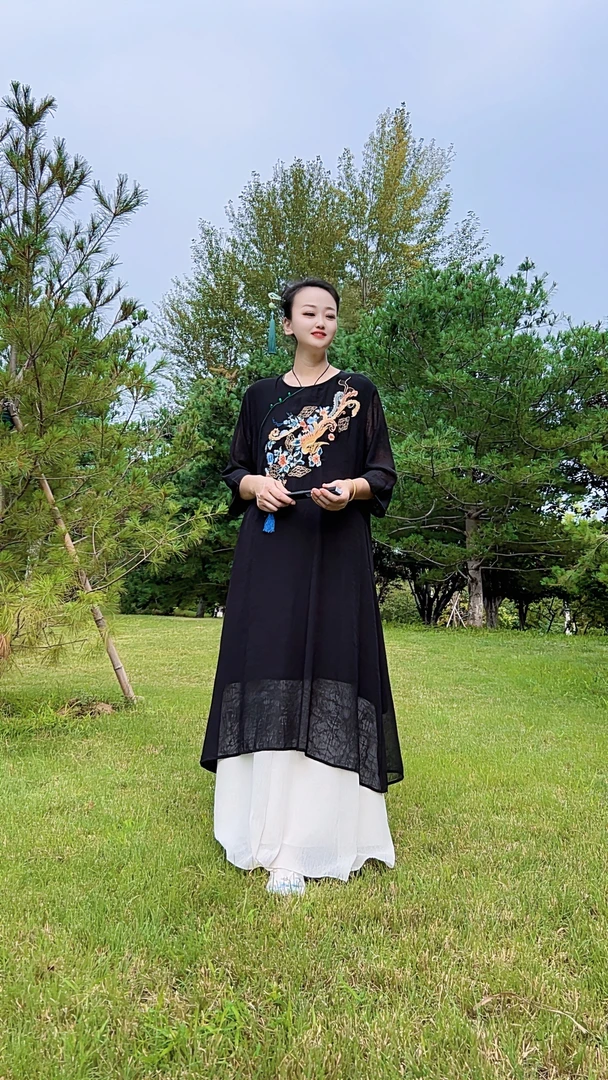 680款 国风绣花连衣裙新中式夏季中长款 同色里衬