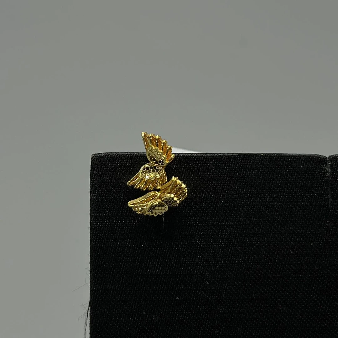 B播2.63g足金999耳饰e