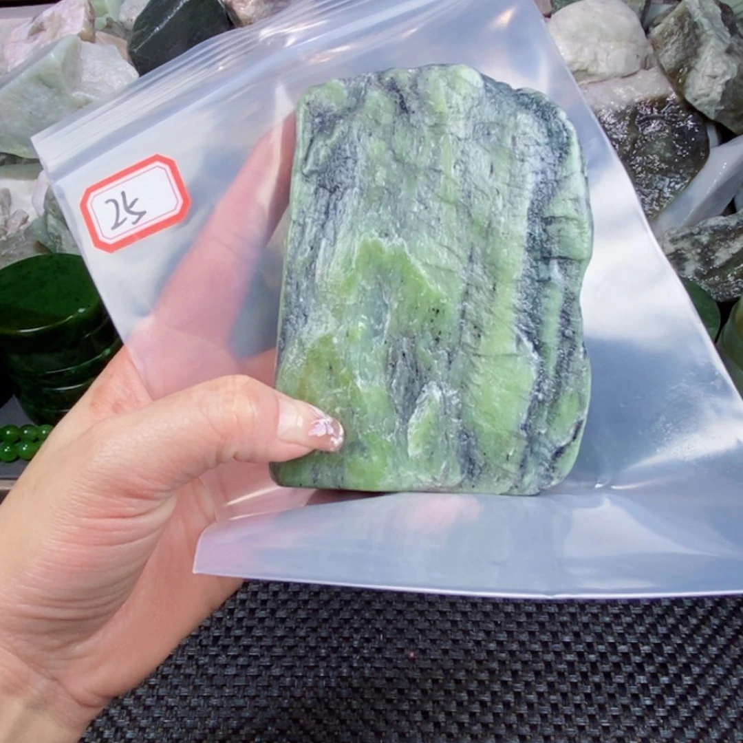 和田玉和田玉边角料未镶嵌