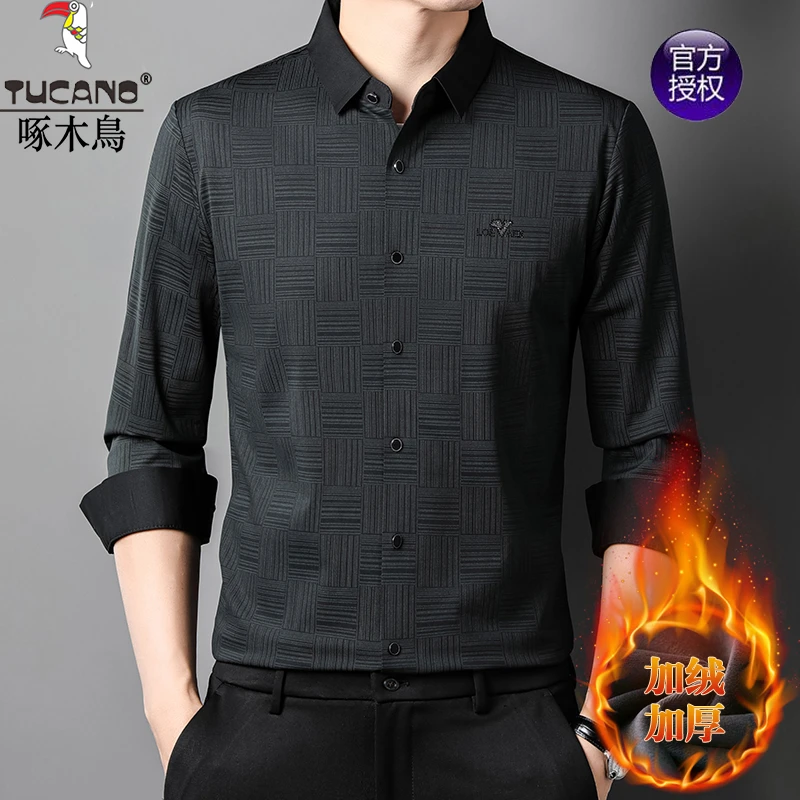 高档长袖衬衫男士秋冬季加绒加厚保暖衬衣中年高弹力格子衬衫穿搭
