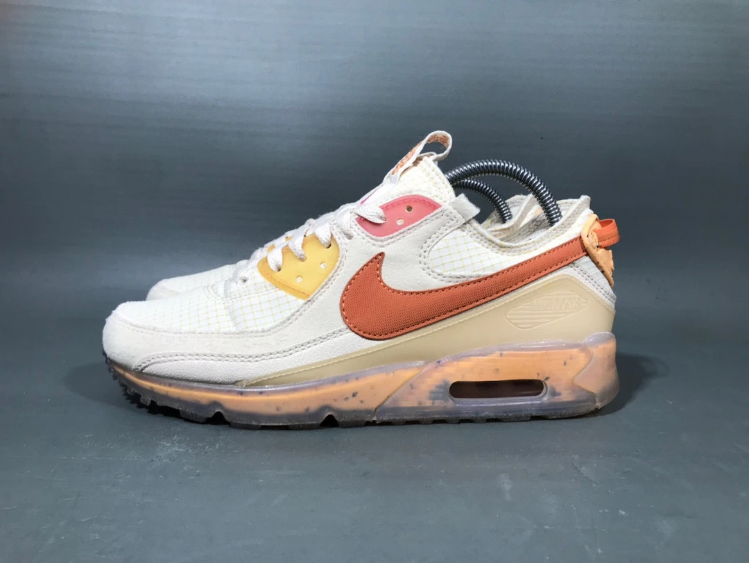 42码 耐克 Air Max90 米橙气垫运动鞋跑步鞋/无原盒/9新/偏小