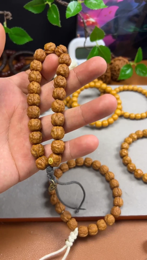【闪购商品】桃核吊坠猴头核桃手串蟾宗手持毕业款10+