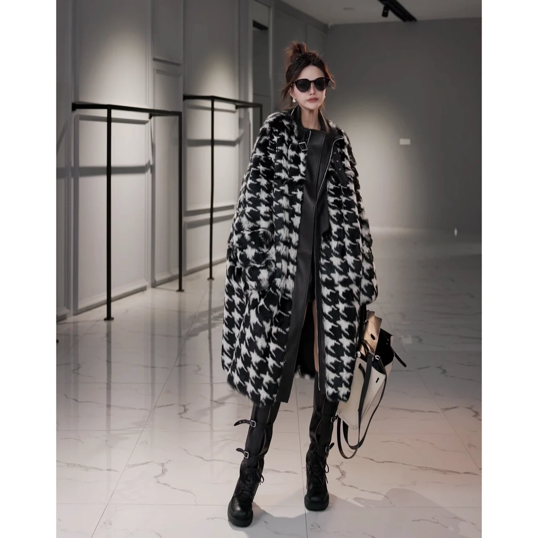 【思语】“黑白电影” CC880917 设计师手工拨染工艺高端皮草外套