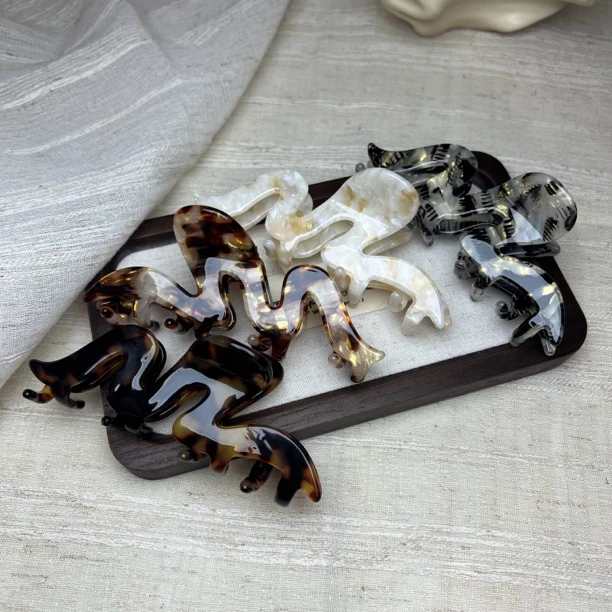 Hy 韩系简约鲨鱼夹小发量半扎