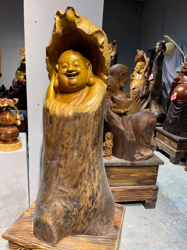 香樟木雕刻人物摆件