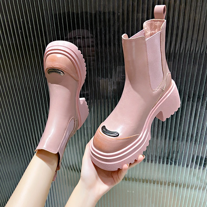 粉色短靴女粗跟时尚加绒切尔西靴英伦风圆头高跟鞋2023年秋冬新款