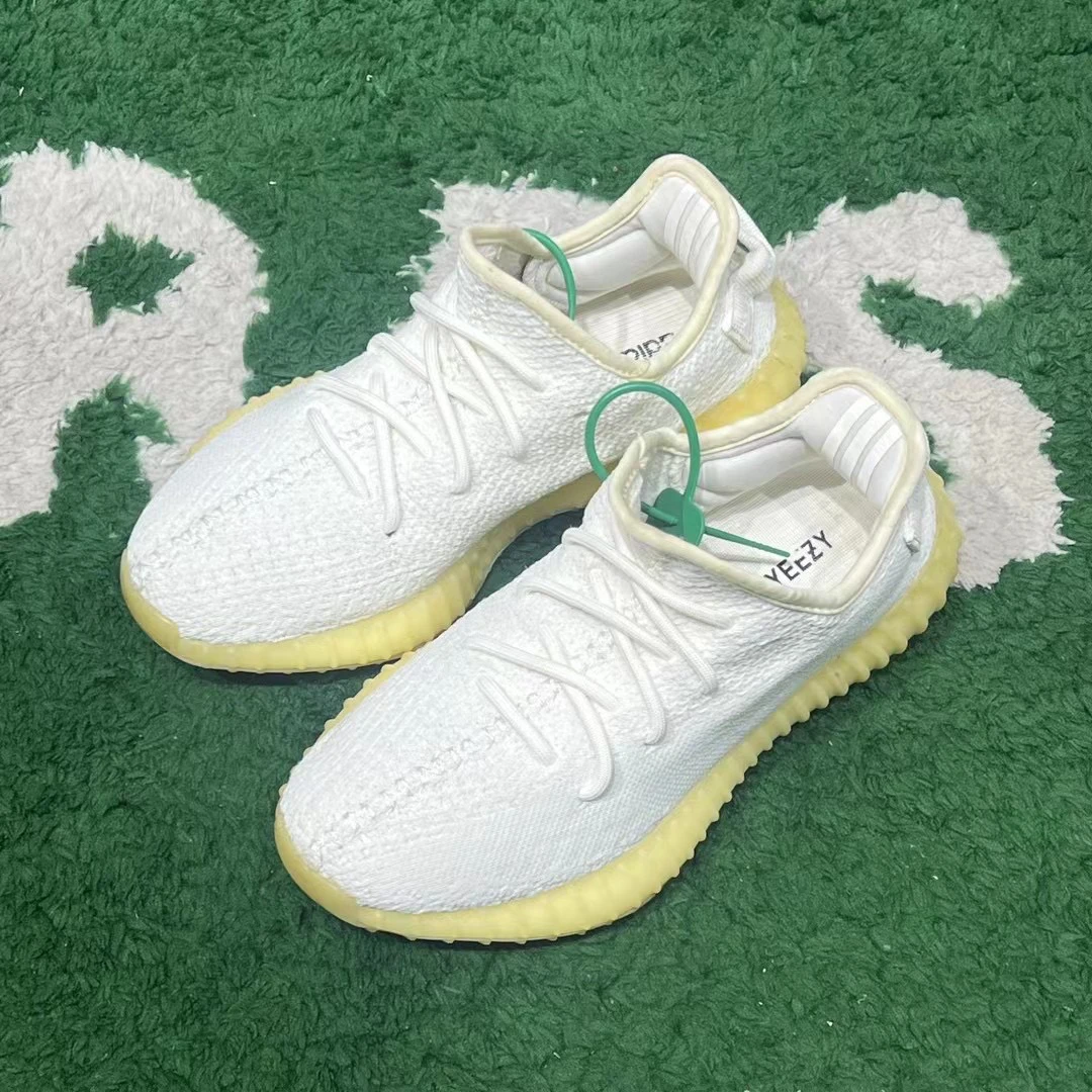 37码/ Adidas Yeezy 350 白冰激淋 低帮休闲鞋 公价2799 CP9366