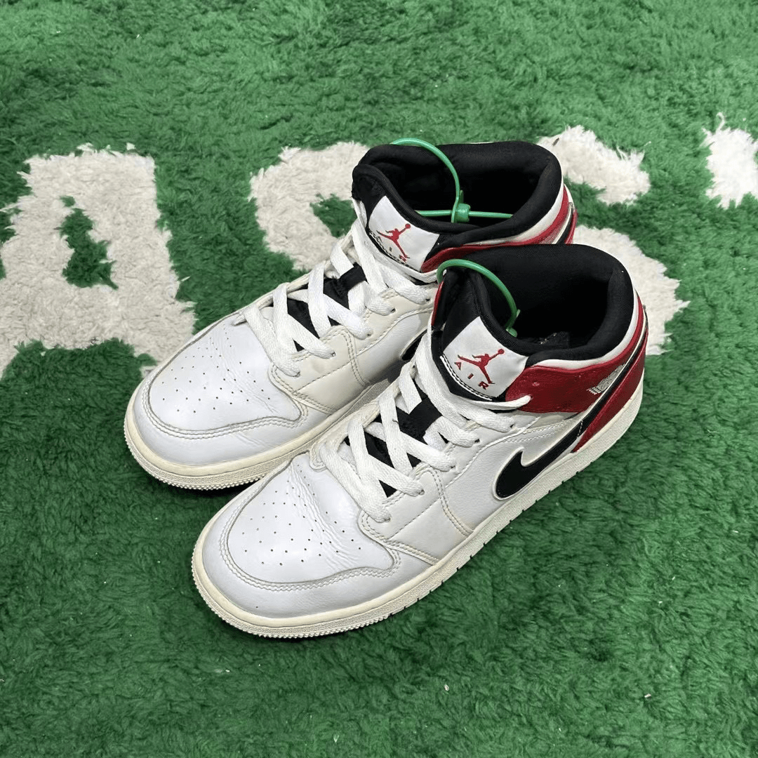 39码/ Air Jordan 1 白红 高帮篮球鞋 公价799