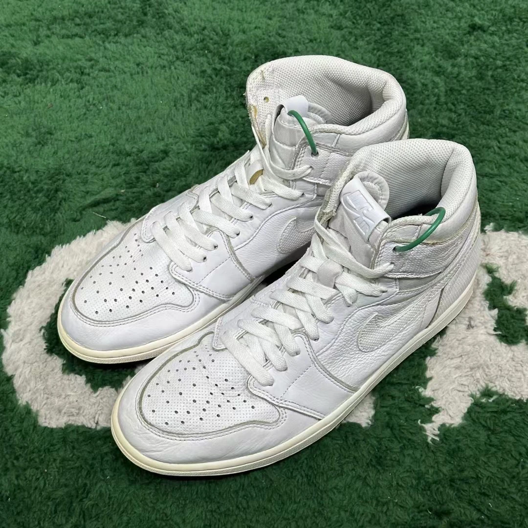 43码/ AJ1 纯白 高帮篮球鞋 公价2399