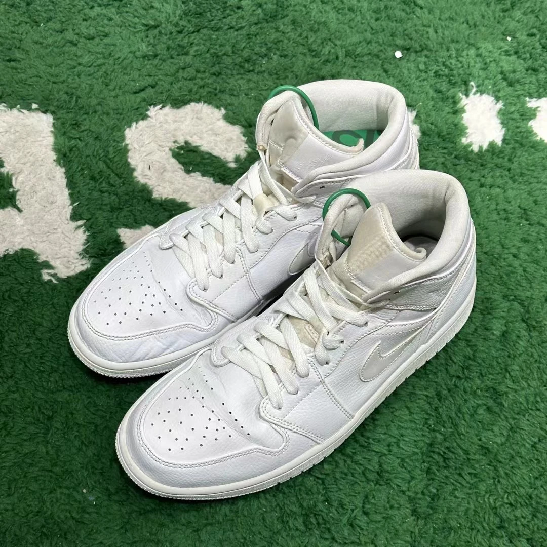 42.5码/ Air Jordan 1 纯白 高帮篮球鞋 公价1139