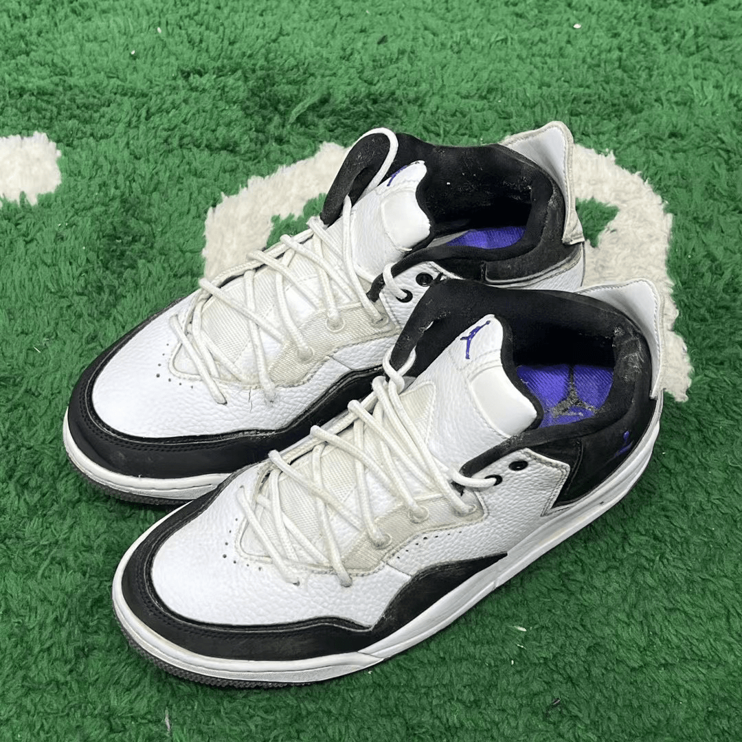 41码/ Air Jordan Courtside 23 黑白 中帮篮球鞋 公价469