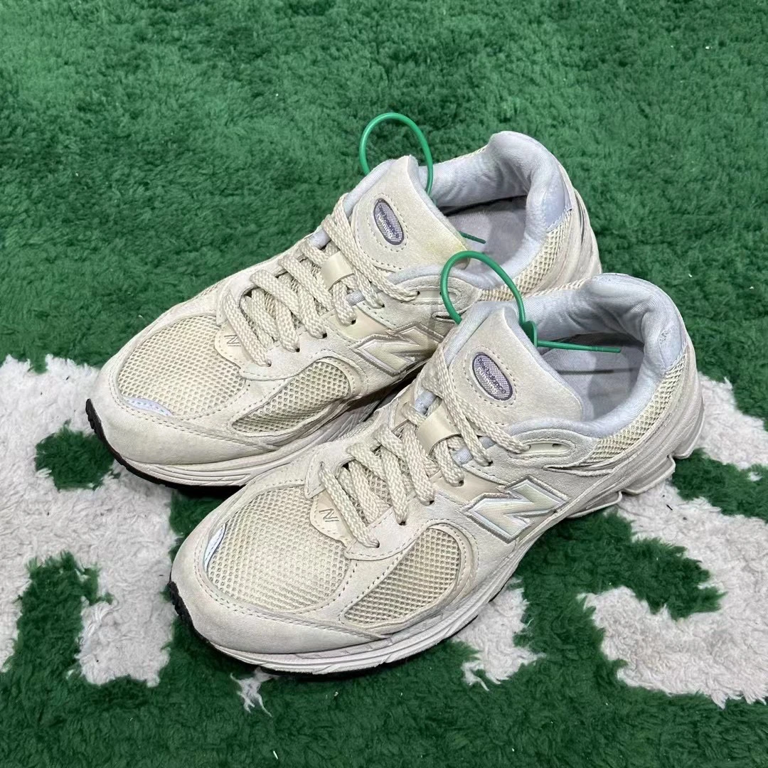 40码/ NB 2002r 米白 低帮跑鞋 公价699