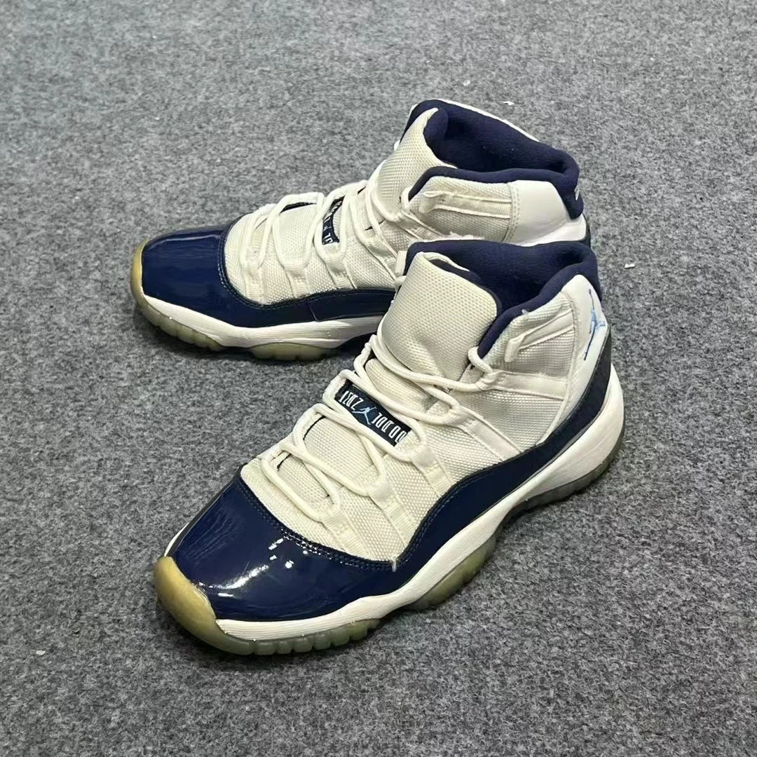 37.5码/AIRJORDAN11UNC配色 高帮篮球鞋