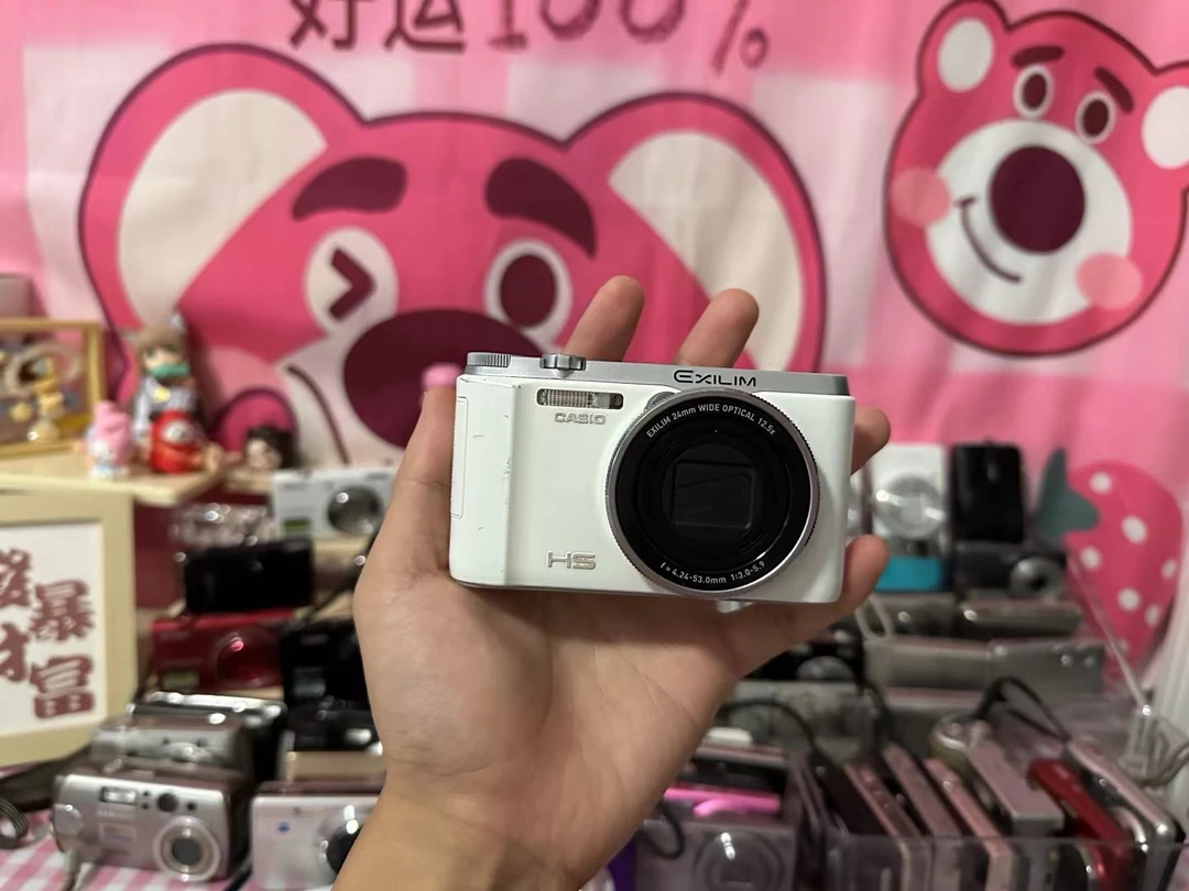 9新 Casio/卡西欧 Zr1000轻微掉漆功能正常看好下单