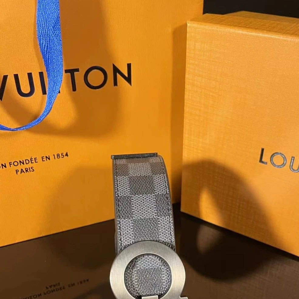 男皮带轻奢腰带时尚高档休闲黑色商务双面百搭经典高奢平滑打孔