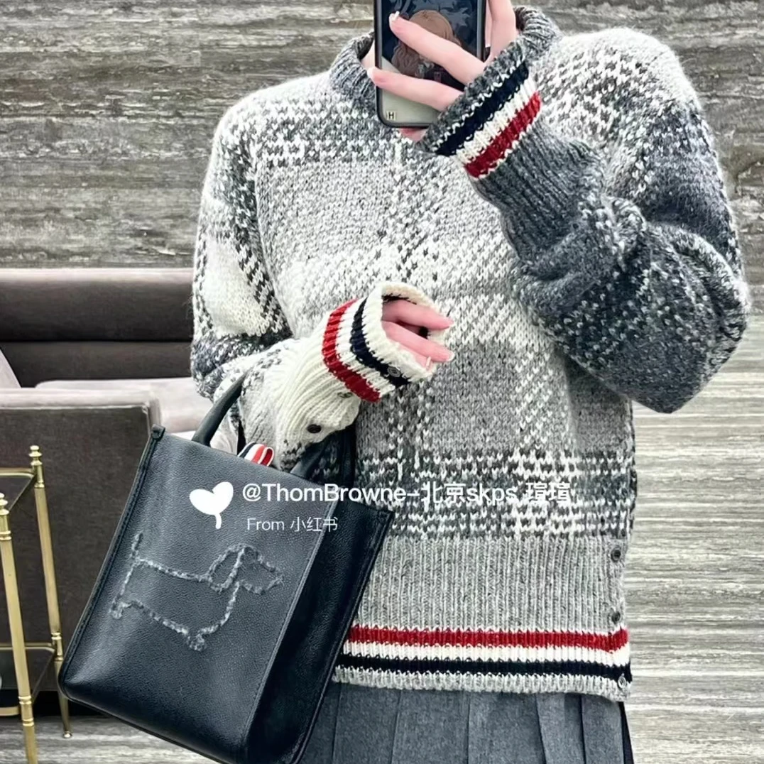 【POISON时尚空间】Thom Browne23秋冬雪花色圆领羊毛毛衣/专柜5800