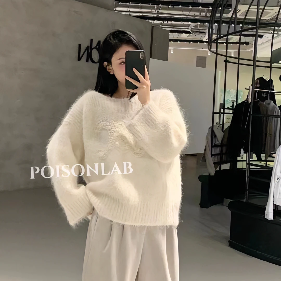 【POISON时尚空间】CELINE白色羊驼毛船领凯旋门logo毛衣/专柜11000