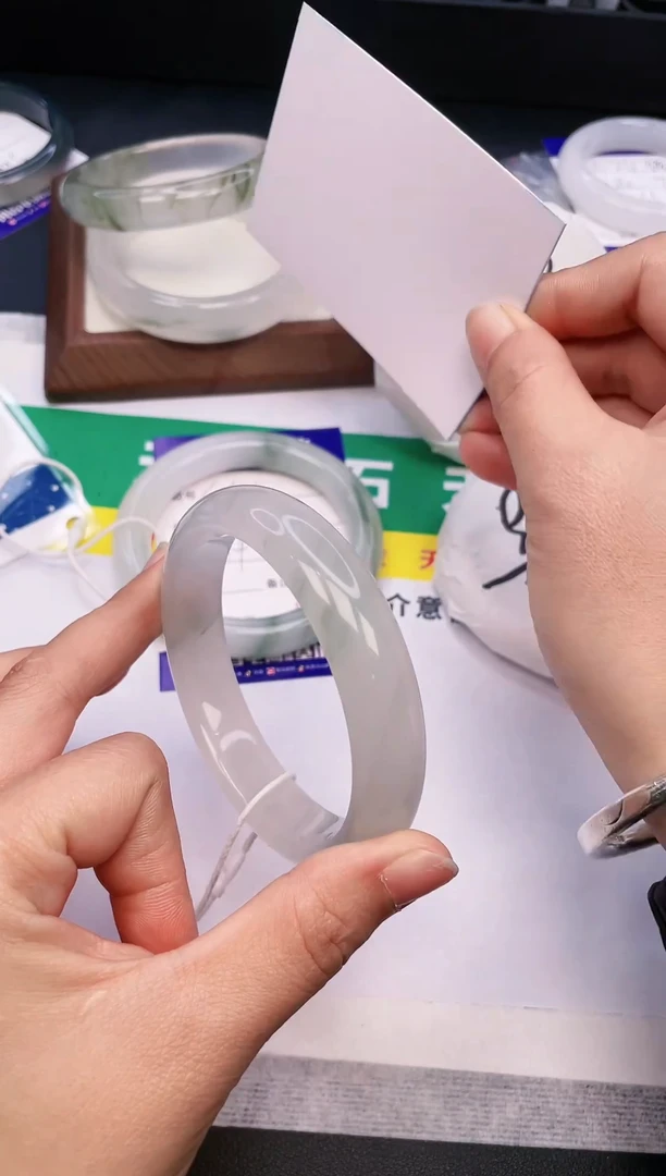 【闪购商品】石英质玉手镯未镶嵌C41 -59