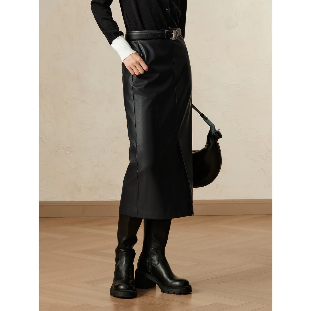 玖姿安娜蔻优雅简约百搭开叉PU皮裙半身长裙冬JTED20019