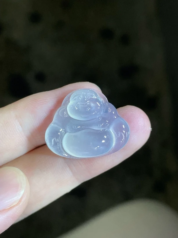 天然缅甸翡翠a货舒佛，版型好厚装干净，裸石23.9×19.7×6.3