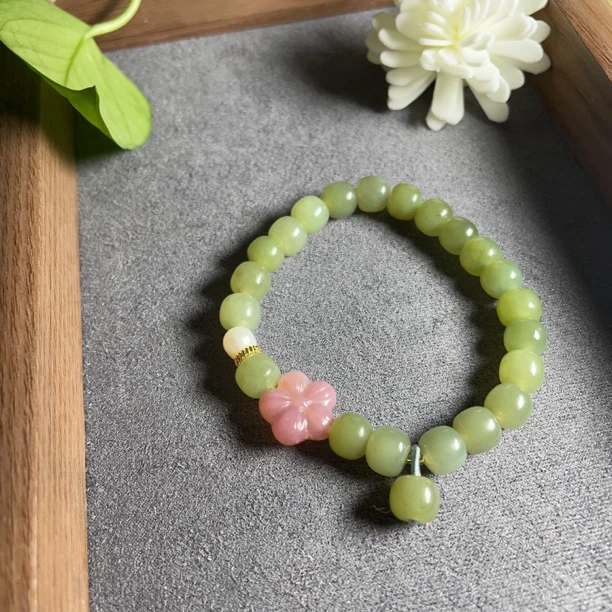 0229和田玉湖水绿单圈老型珠手链